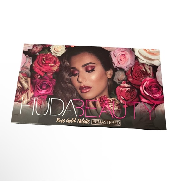 HUDA BEAUTY Other - Huda Beauty Rose Gold Palette